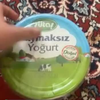 Sütaş Kaymaksız Yoğurttan Kıl Çıktı
