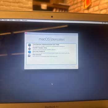 Macbook Air Yazılım Kurulumu İçin Haksız Ücret Talebi