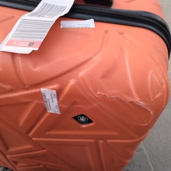 Uçuşta Hizmet Eksikliği Ve Valiz Hasarı Mağduriyeti