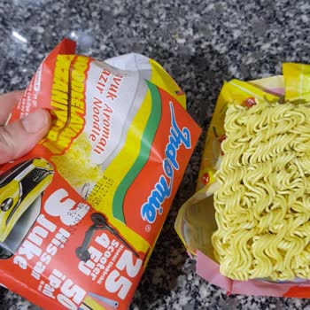 Noodle Paketlerinde Yağ Eksikliği Ve Lezzet Sorunu