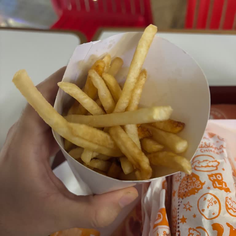 Popeyes'tan Sipariş Edilen Büyük Boy Patates Miktarı Hayal Kırıklığı Yarattı
