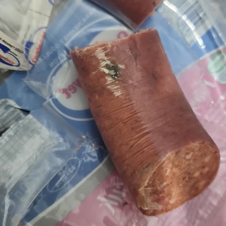 Getir'den Gelen Küflü Sucuk Ve Yetersiz Müşteri Hizmeti