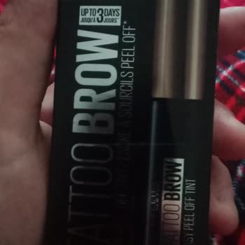 Maybelline Tattoo Brown Light Brown, ceja se volvió verde, pido solución urgente