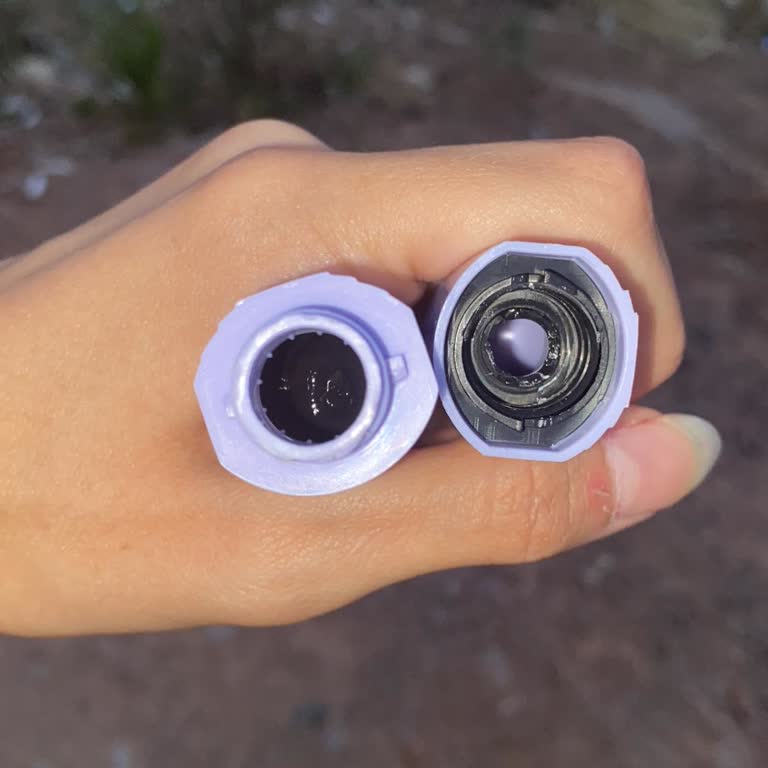 Compré Maybelline The Falsies Surreal y no venía el cepillo en el envase