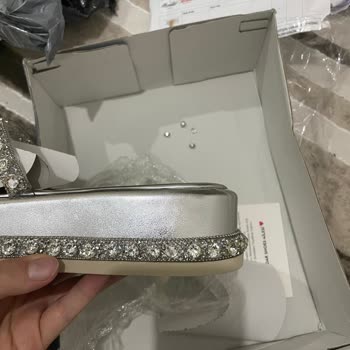 Eksik Ve Kusurlu Terlik Gönderimi