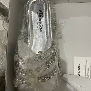 Eksik Ve Kusurlu Terlik Gönderimi