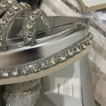 Eksik Ve Kusurlu Terlik Gönderimi