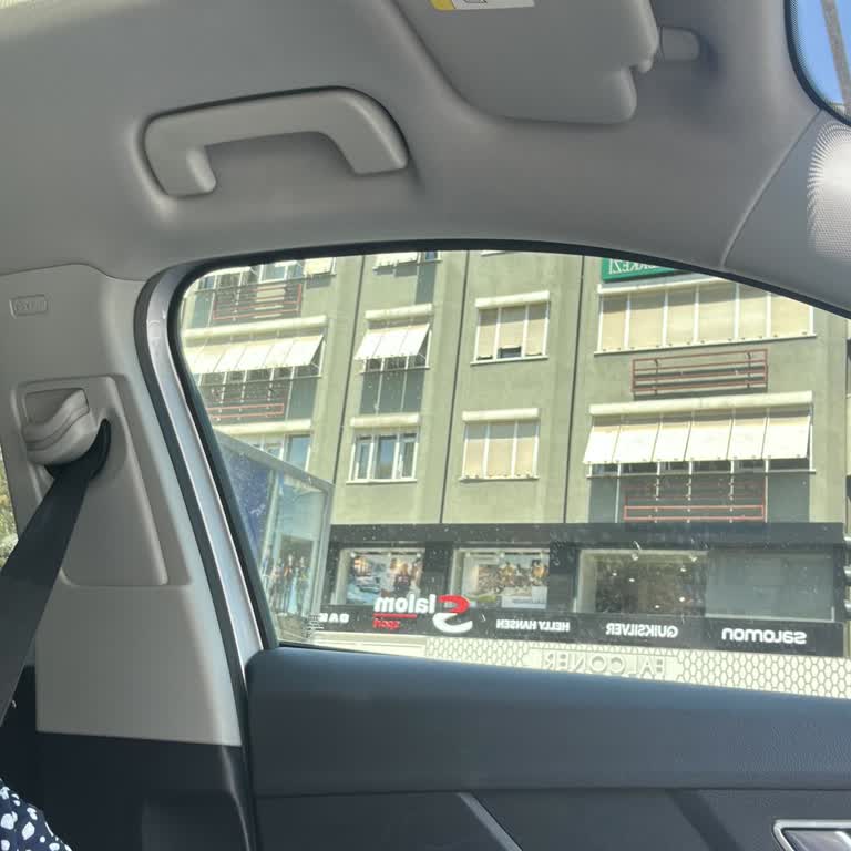 Çağrı Merkezine Ulaşılamıyor, Kimden Geldiği Belirsiz Ve Tehdit İçeren Çiçekler