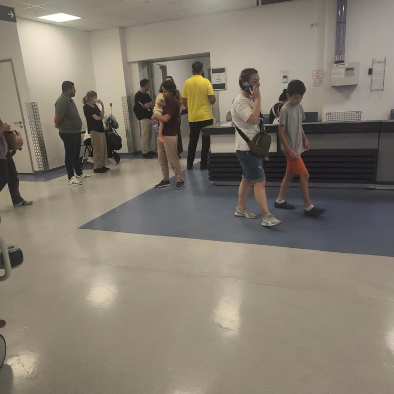 Çocuk Acilde Yetersiz Röntgen Ve Olumsuz Personel Yaklaşımı