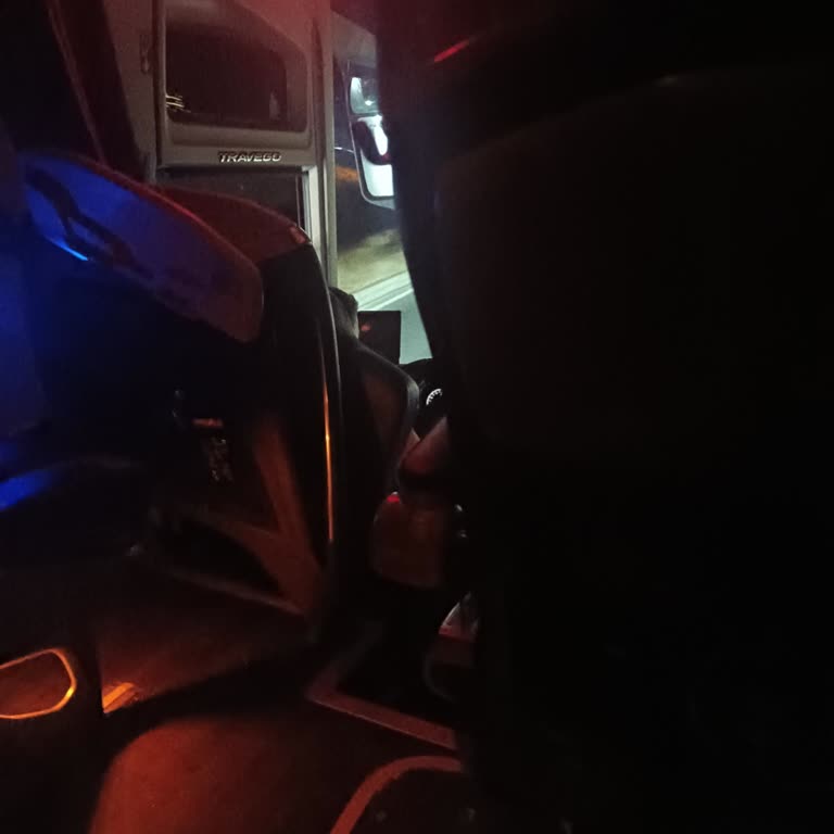 Otobüste Şoför Ve Yolcuların Sürekli Sigara İçmesi Ve Güvenlik Eksikliği