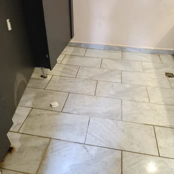 Vav Hotel Kuşadası Hayal Kırıklığı Yaratan Otel Deneyimi: Hijyen Ve Hizmet Sorunları