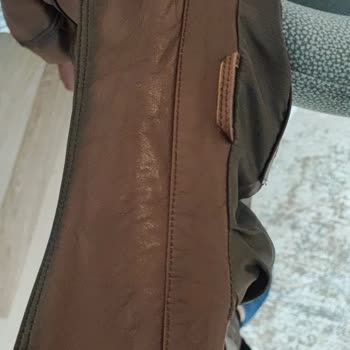 Aldığım Deri Mont Dar Geldi Ve İlgisizliğe Uğradım