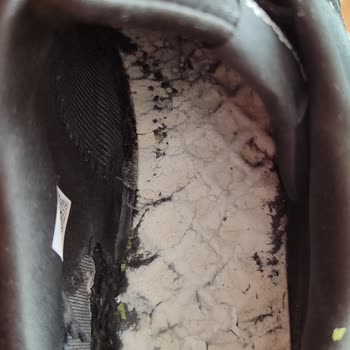 Reebok Ayakkabıda 5 Ayda Taban Ve Astar Sorunu, Değişim Talebi