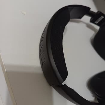 Yeni Alınan Corsair Kulaklıkta Tasarım Kaynaklı Çatlak Ve Kırılma Sorunu