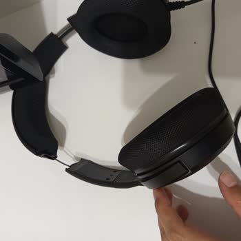 Yeni Alınan Corsair Kulaklıkta Tasarım Kaynaklı Çatlak Ve Kırılma Sorunu