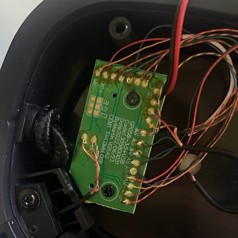 Garanti Servisinin İlgisizliği Ve Mikrofon Arızasıyla Yalnız Bırakılmak