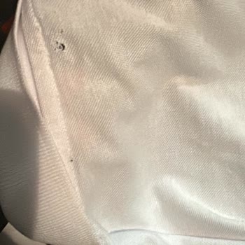 Aldığım Tişört Delikli Çıktı, İade Kabul Edilmedi