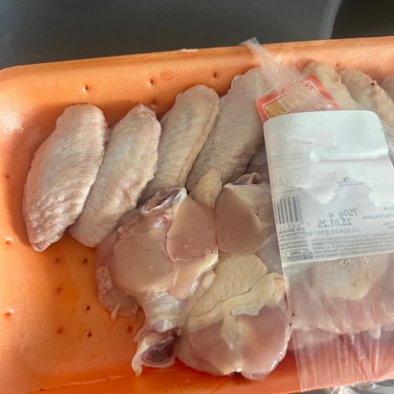 Migros Bozuk Tavuk Gönderdi İlgisiz Müşteri Hizmetleriyle Mağdur Oldum