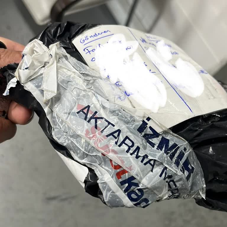 Kargo Sürecinde Kayıp Ürün: Teslim Edilmeyen Kol Saati Hakkında Şikayet