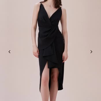 Düğün Elbisem Yerine Bluz Ve Etek Gönderdiler Ulaşamıyorum