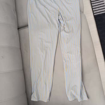 Pijama Takımındaki Yoğun Lastik Kokusu Rahatsız Ediyor