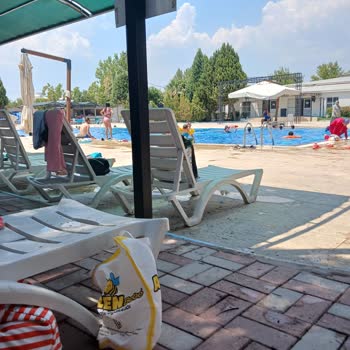 Saruhanlı Sosyal Tesisleri Yüzme Havuzunda Müzik Eksikliği Sorunu