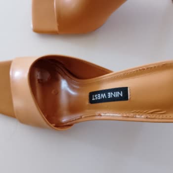 Nine West’ten Aldığımız Terliğin 3. Kullanımda Yırtılması Hayal Kırıklığı Yarattı!
