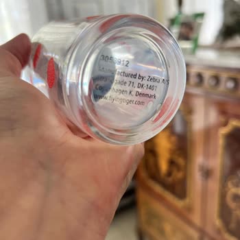 Aldığım Bardakların Boyası Elde Kalıyor Şaşkınım