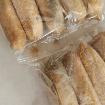 Satın Aldığım Kedi Dili Bisküvi Küflendi, Marka Güven Vermiyor