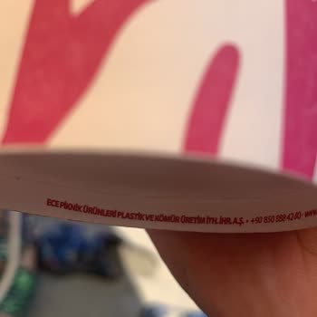 Karton Bardakta Kıl Ve Yabancı Madde Şoku: Sağlığımız Tehlikede