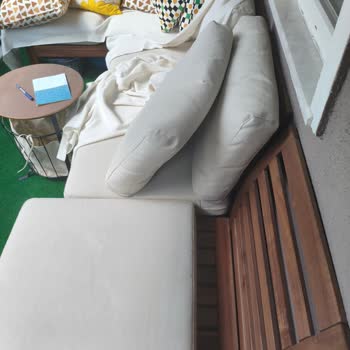 Balkon Koltuk Takımında Sünger Kayması Konforu Bozuyor