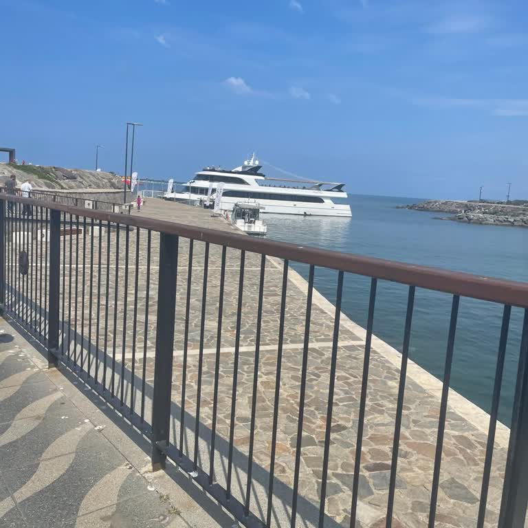 Trabzon Mavi Tur'da Garsonların Kaba Davranışı Ve Yanlış Servis