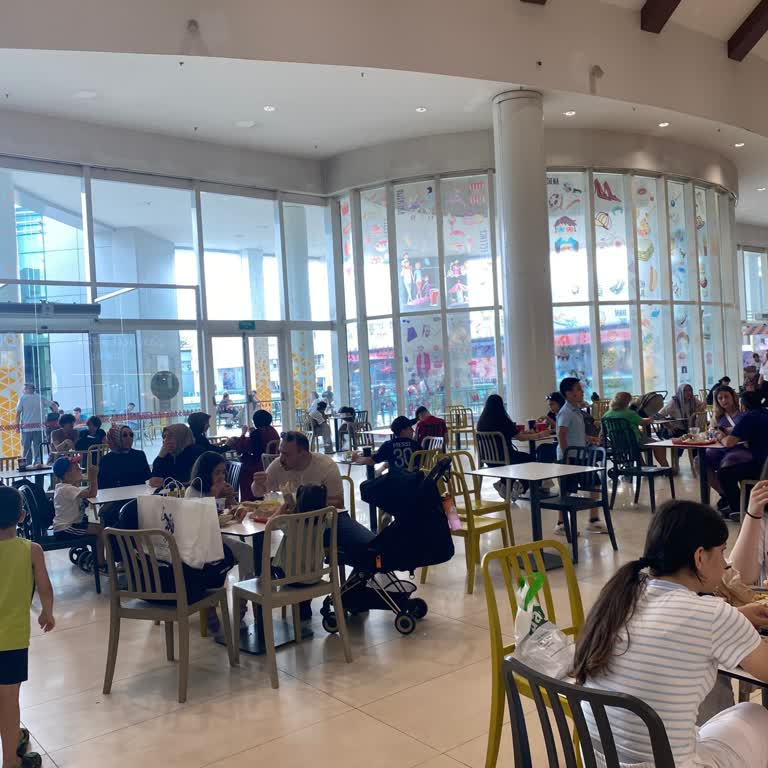 İnegöl AVM'de Klima Ve Temizlik Sorunları Müşteri Deneyimini Olumsuz Etkiliyor