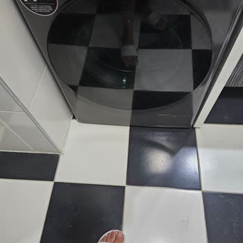 8 Aylık LG Çamaşır Makinesinde Küf Ve Yüksek Masraf Şoku