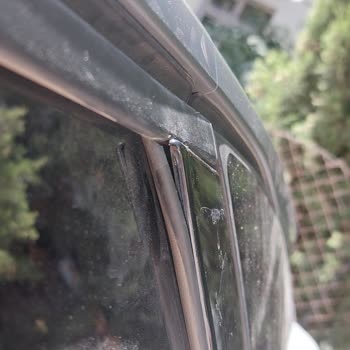 Sıfır Alınan Peugeot 3008'de Kısa Sürede Cam Çıtası Sorunu