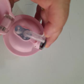 Baby Plus Su Matarası Silikon Uçları Çabuk Yırtılıyor Ve Mağazada Bulunmuyor