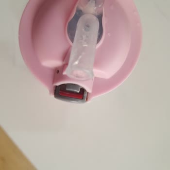 Baby Plus Su Matarası Silikon Uçları Çabuk Yırtılıyor Ve Mağazada Bulunmuyor