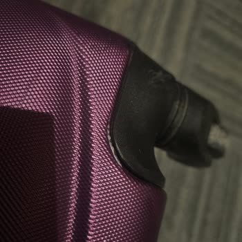 Bavulum Hasarlı Teslim Edildi, Yetkililerden Destek Alamadım