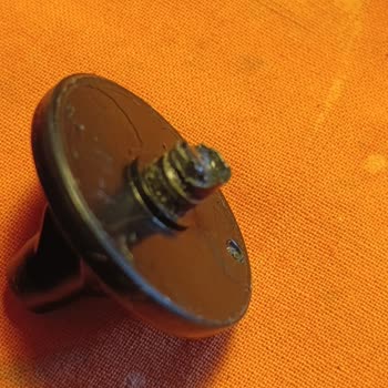 Philips Süpürge Başlık Parçası Eriyor Ve Yedek Parça Sağlanmıyor