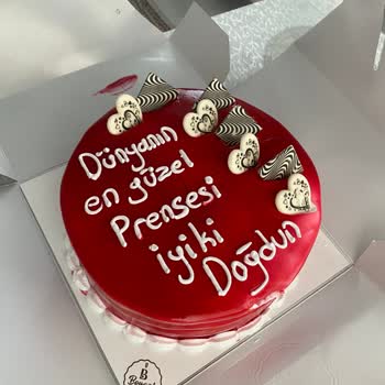 Yanlış Pasta Teslimatı Ve İlgisiz Müşteri Hizmeti