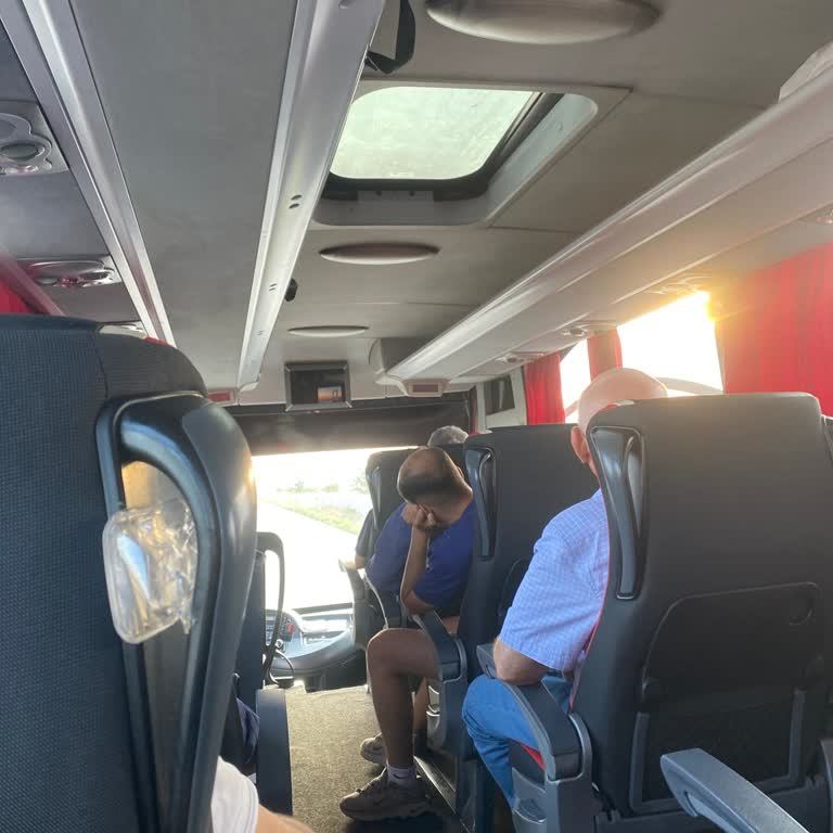 Kamil Koç Otobüste Klima Yok Herkes Ter İçinde Yolculuk Eziyete Dönüştü