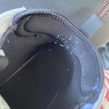 Kısa Sürede Yıpranan Nike Ayakkabı Ve Olumsuz İnceleme Sonucu