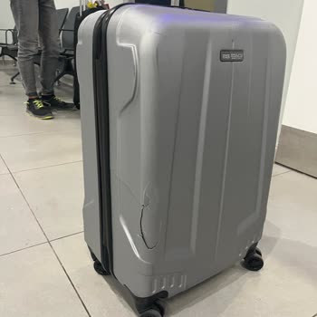 Valiz Hasarı İçin Fiş İbrazına Rağmen Çözüm Sunulmuyor, Mağduriyet Devam Ediyor