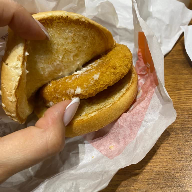 Göreme Burger King'de Sipariş Karışıklığı Ve Lezzetsiz Ürünler Hayal Kırıklığı Yarattı