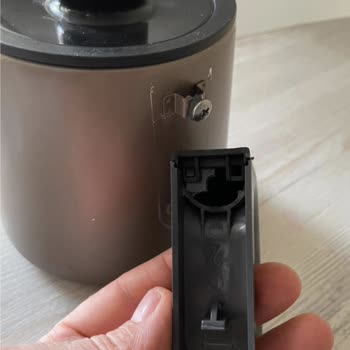 Arzum Çaycı Demlik Kulpu Koptu, Servis Ücret Talep Ediyor