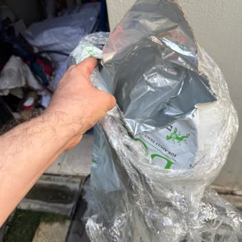 Yurtiçi Kargo Hasarlı ve Kirlenmiş Köpek Maması Teslimatı Sonrası Yetersiz Çözüm