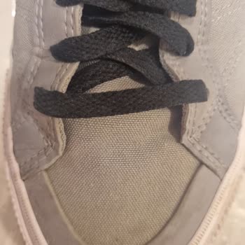 Converse Ayakkabıda Kısa Sürede Açılma Ve Sararma Sorunu Yaşadım