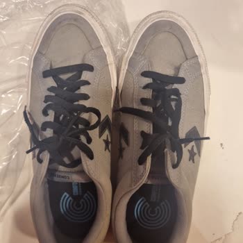 Converse Ayakkabıda Kısa Sürede Açılma Ve Sararma Sorunu Yaşadım
