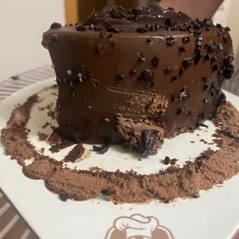 Ataşehir Şubesinden Alınan Pastada Küf Ve Ekşi Tat Deneyimi