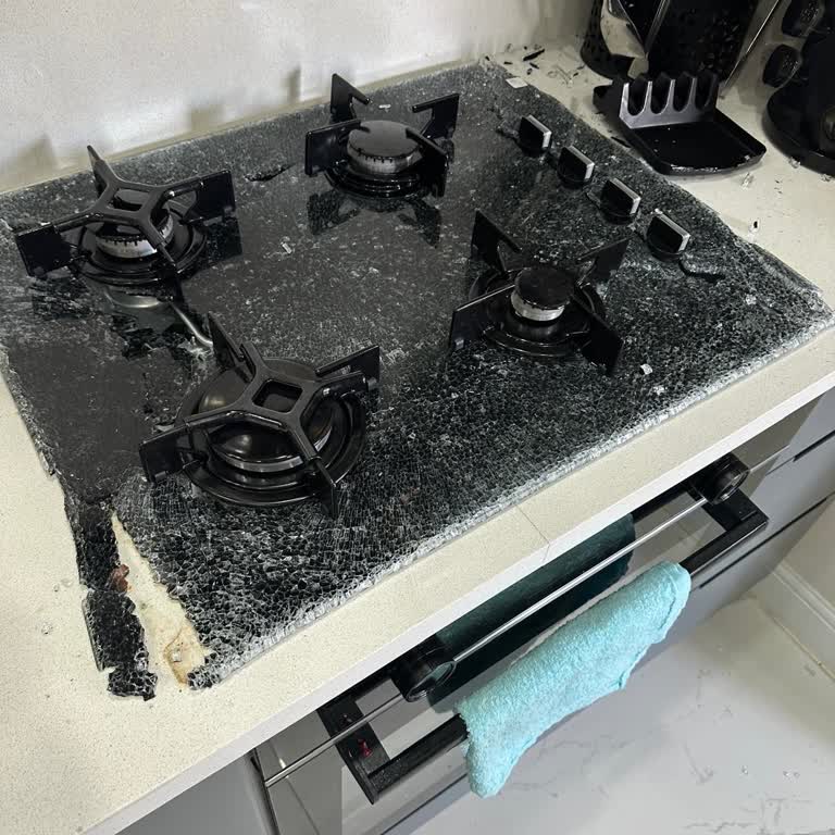 Beko Ocak Patladı, Servis Kayıtları Ve Değişim Süreci Mağduriyeti